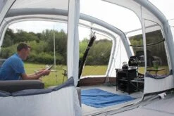 Outdoor Revolution Airedale 7.0SE Including Footprint & Lounge Liner -Outwell Sales orft2030 airedale7.0se l8